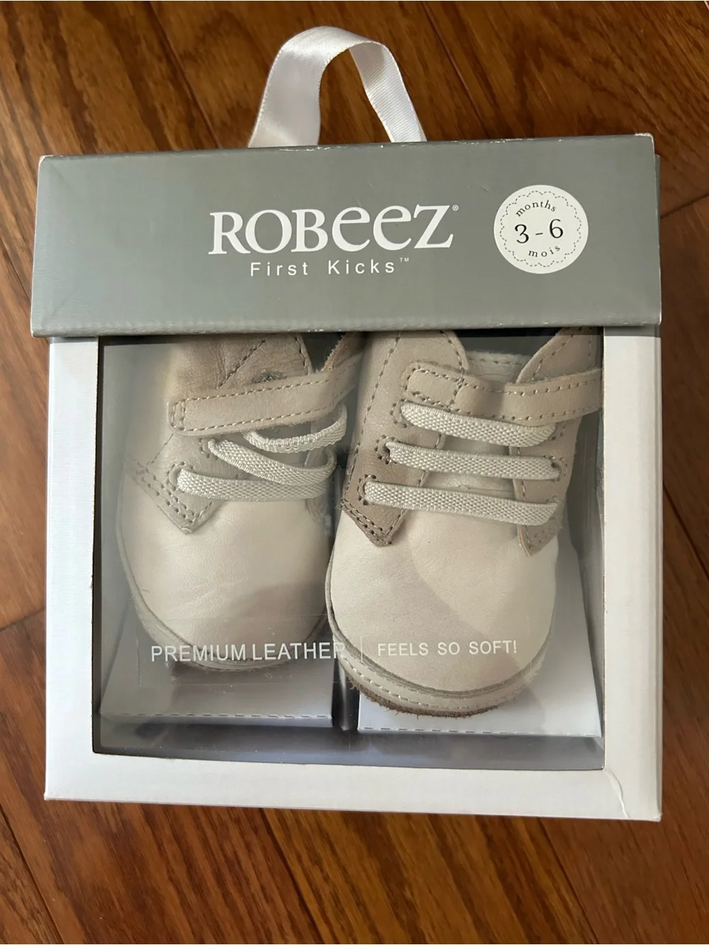 Robeez Infant Boy Cream and Tan Elijah Leather Shoes 3-6M